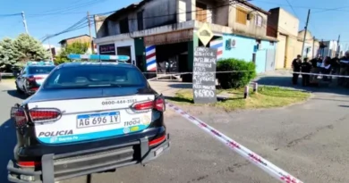 Balearon a un adolescente de 17 años mientras trabajaba en una barbería.