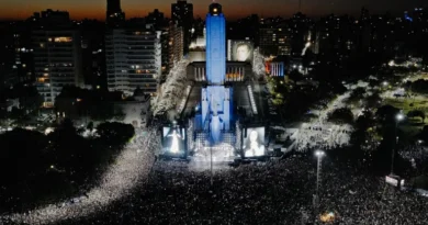 Histórico show sinfónico de Nicki Nicole y Baglietto: cantaron ante 250 mil personas en el Monumento a la Bandera