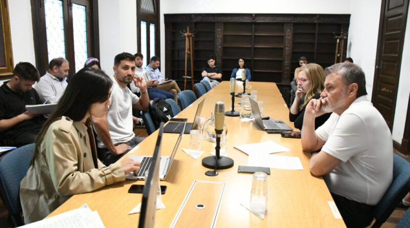 Trabajo en las comisiones de Cultura, Obras Públicas, Deportes, Gobierno y Producción